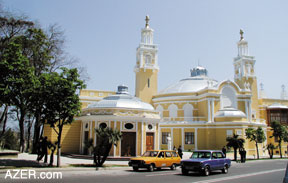 View from Rotunda entrance on Istiglaliyyat Street.